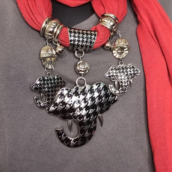 Crimson Tide Jeweled Scarf Houndstooth Elephant - Picture 7 of 10
